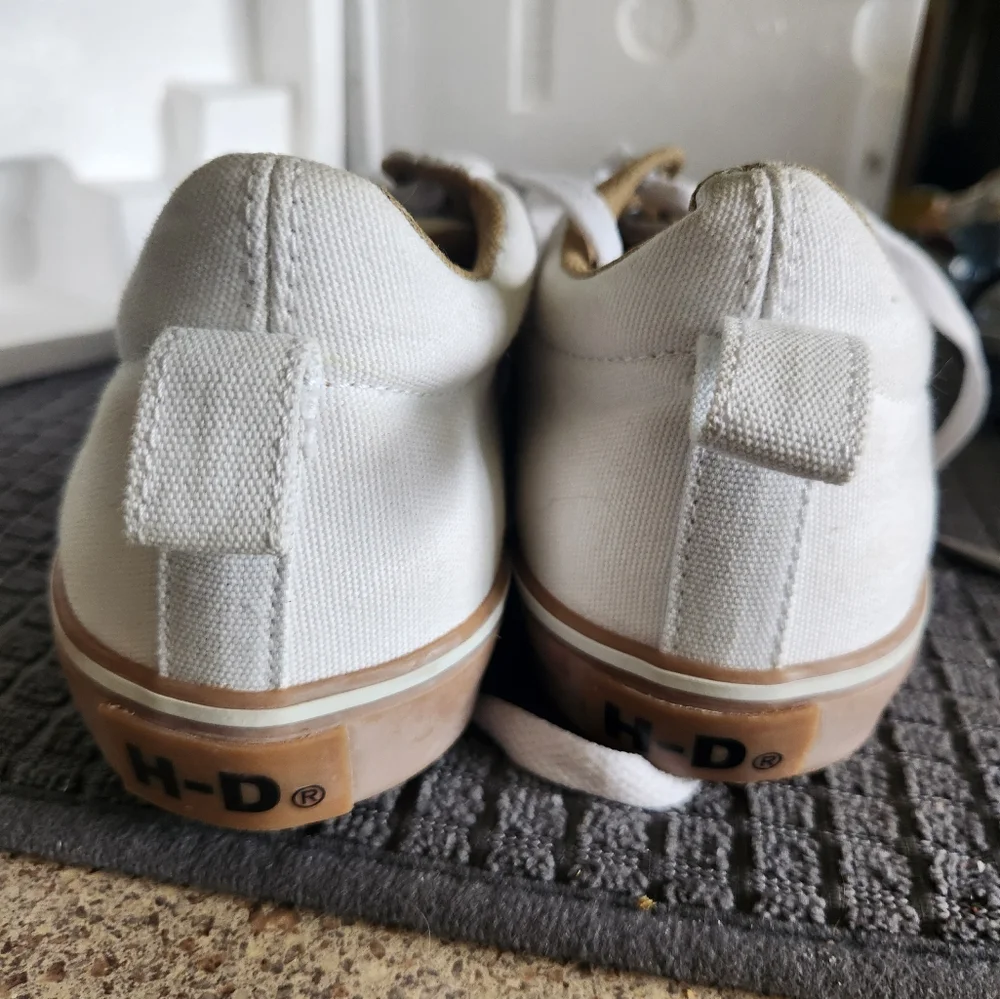 Harley Davidson White Canvas Sneakers with Tan Accents. Canvas Is Clean And Inta - Picture 6 of 12